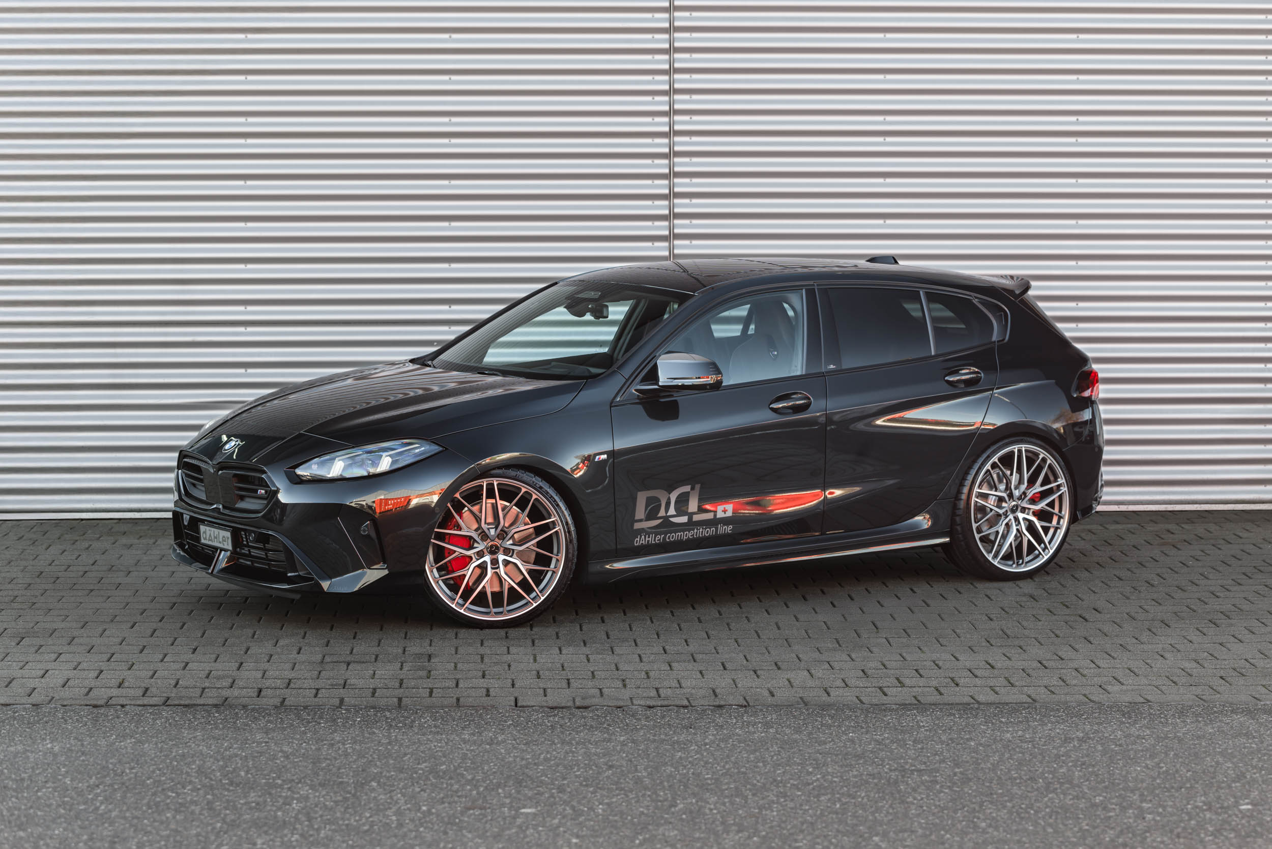 Tuning BMW M135 xDrive F70 engine exhaust lowering springs valve controller