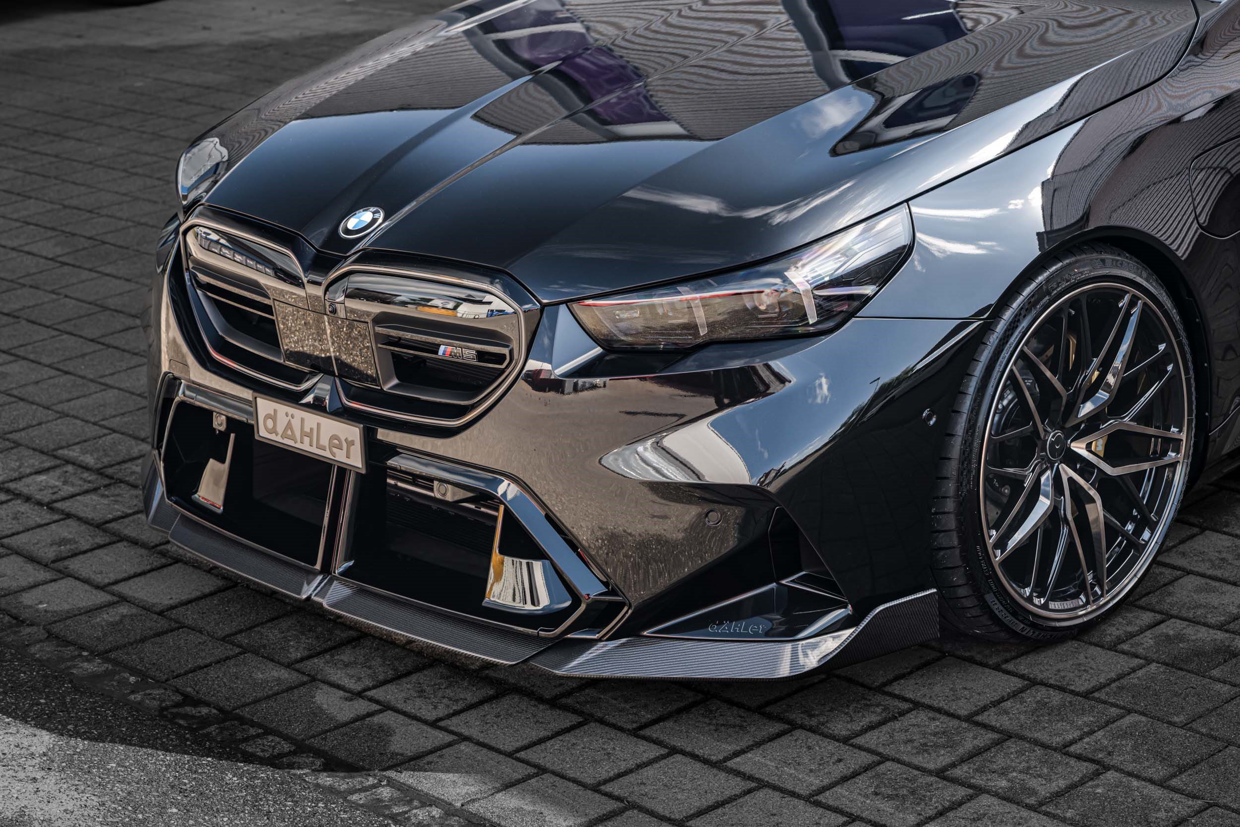 dAHLer carbon fiber front lip splitter BMW M5 G90 G99